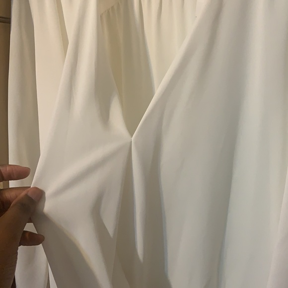CLASSY NWT WHITE ‘NY&C’ BLOUSE!! - Picture 2 of 6